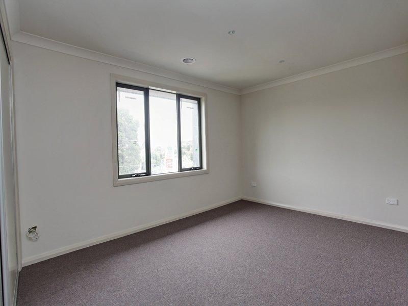 21B Karingal Drive, Frankston VIC 3199