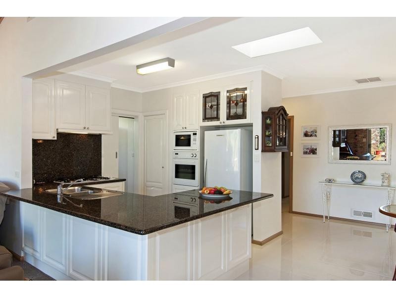 35 Kananook Avenue, Seaford VIC 3198