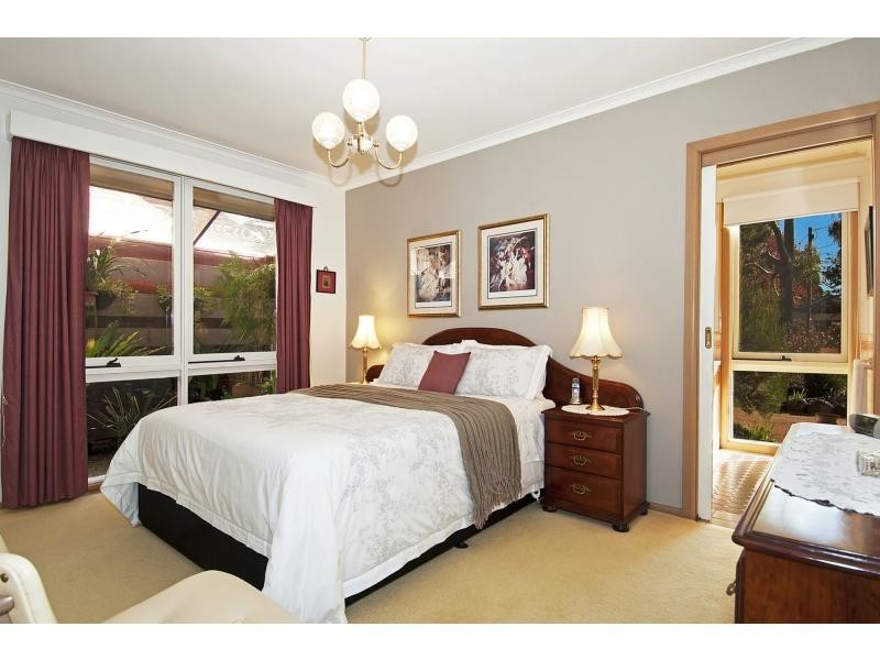 35 Kananook Avenue, Seaford VIC 3198