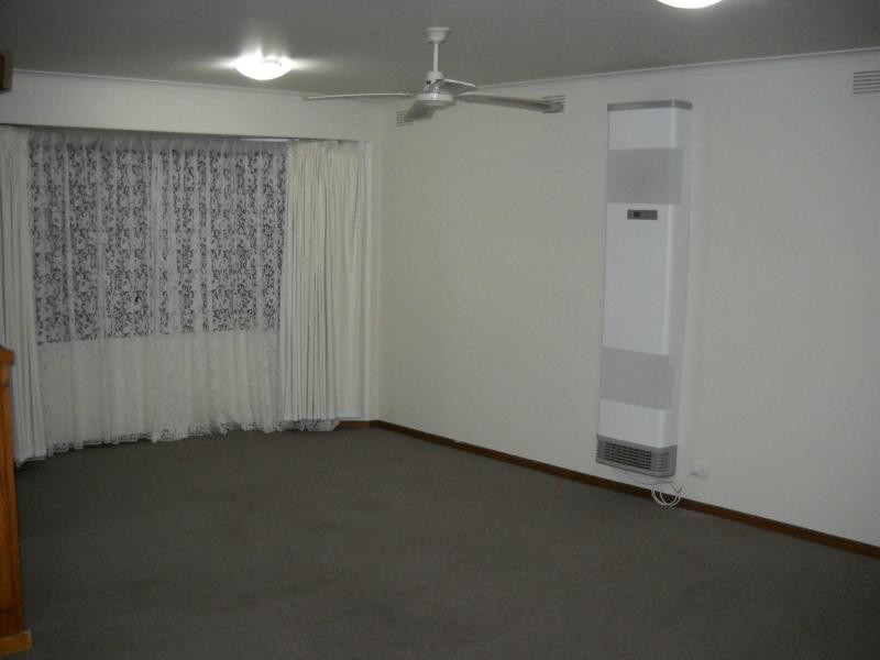 83 McMahons Road, Frankston VIC 3199