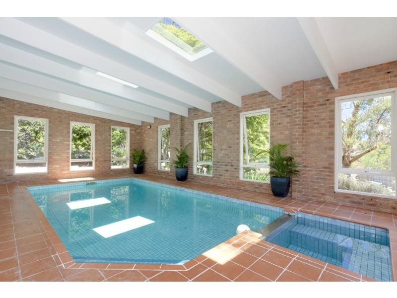 2A McCutcheon Close, Mount Eliza VIC 3930