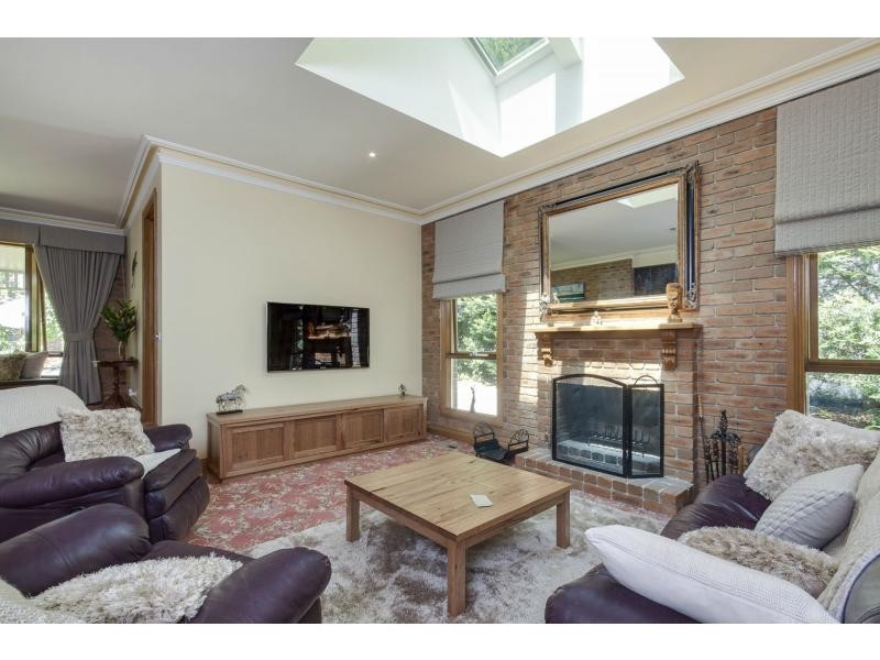 2A McCutcheon Close, Mount Eliza VIC 3930