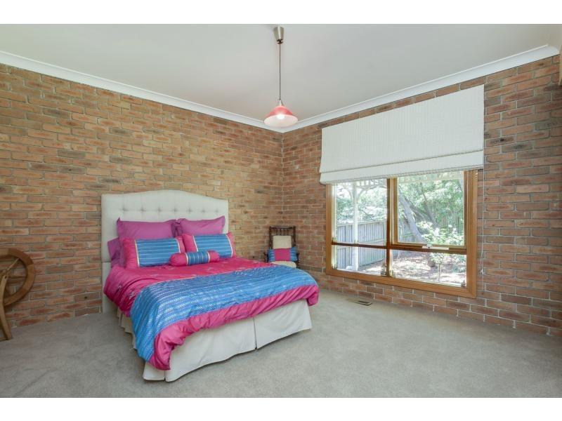 2A McCutcheon Close, Mount Eliza VIC 3930