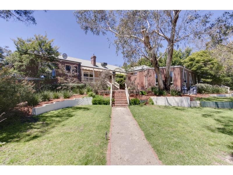 2A McCutcheon Close, Mount Eliza VIC 3930