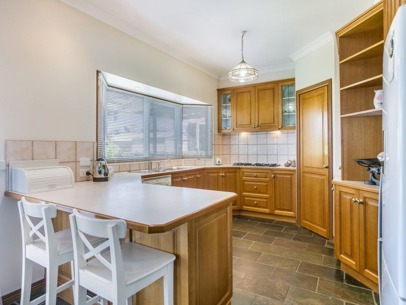 4 Lyndhurst Court, Langwarrin VIC 3910