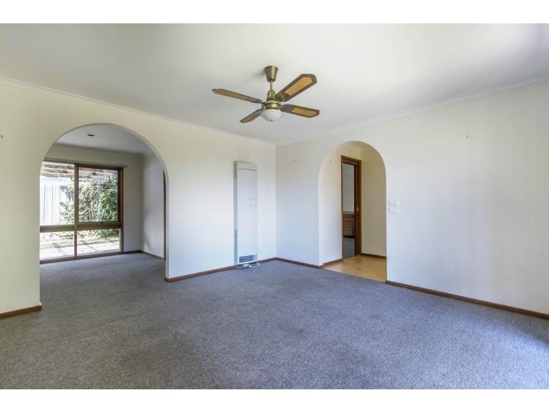 2/39 Deane Street, Frankston VIC 3199
