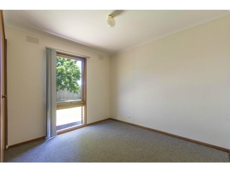 2/39 Deane Street, Frankston VIC 3199