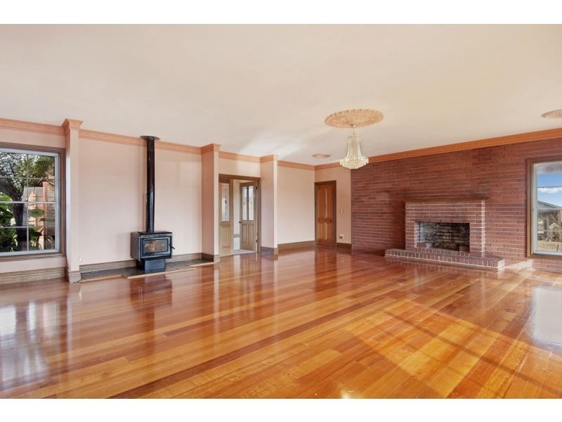 21 Golden Way, Skye VIC 3977