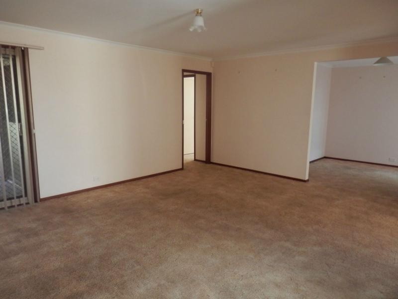 18 Mount Erin Crescent, Frankston South VIC 3199