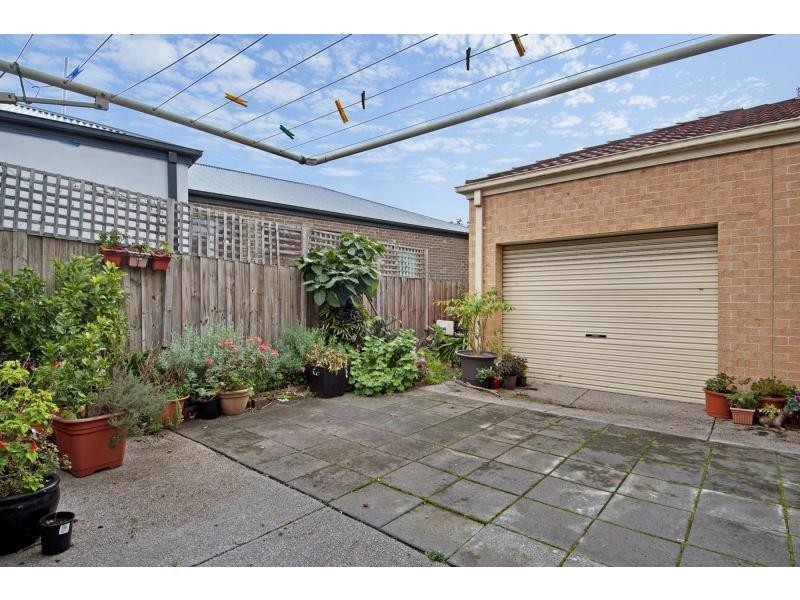 1/192 Beach Street, Frankston VIC 3199