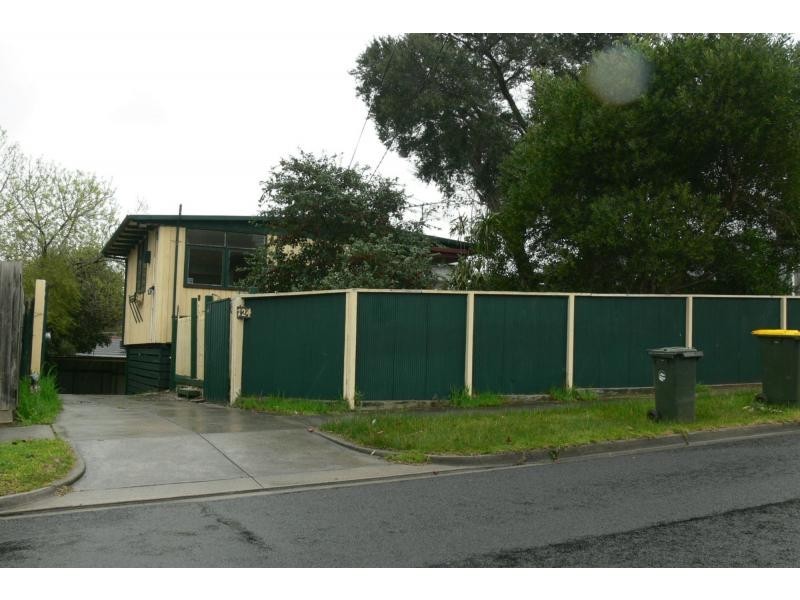 124 Lindrum Road, Frankston VIC 3199