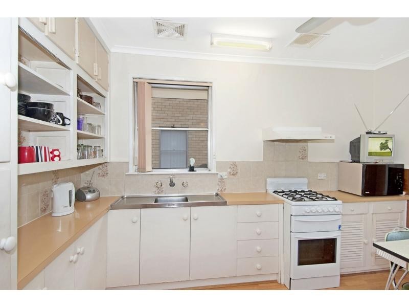 15 Aleppo Crescent, Frankston North VIC 3200