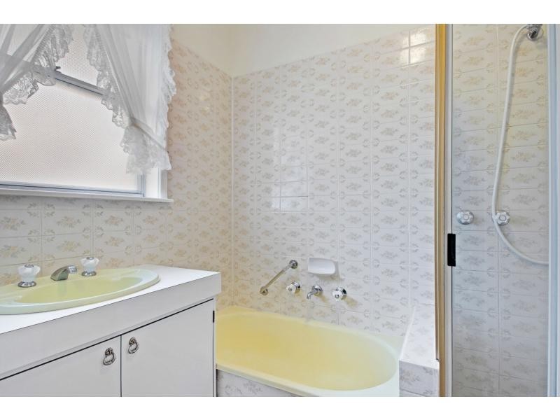 15 Aleppo Crescent, Frankston North VIC 3200