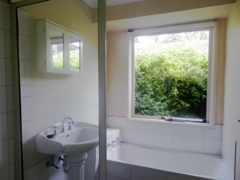 240 Seaford Road, Seaford VIC 3198