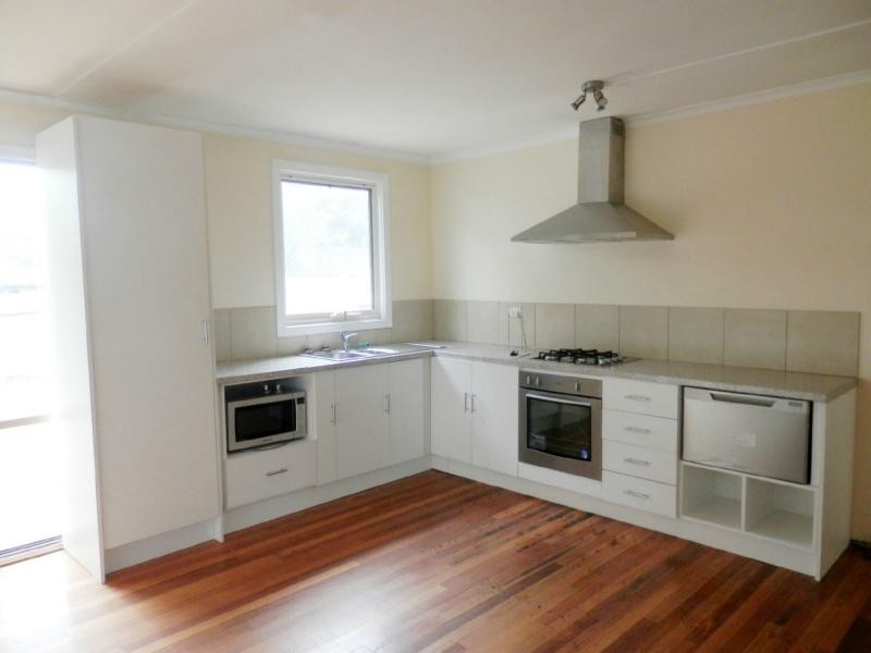 69 Rosemary Avenue, Frankston North VIC 3200