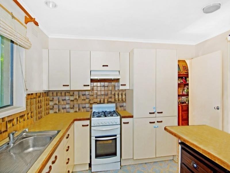 2 Troon Place, Frankston VIC 3199