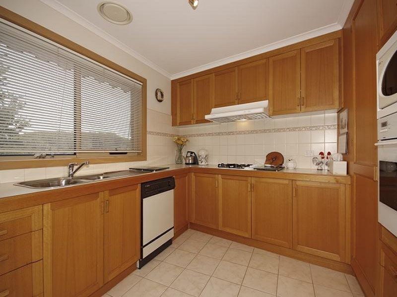 2/6 Gould Street, Frankston VIC 3199