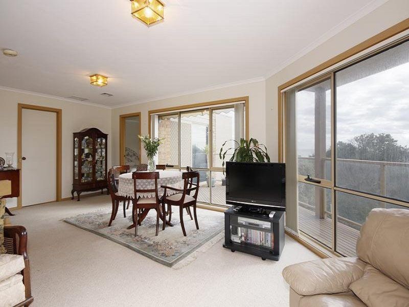 2/6 Gould Street, Frankston VIC 3199