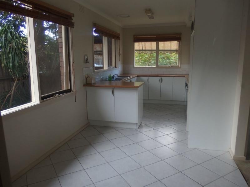2 Bush Court, Frankston VIC 3199
