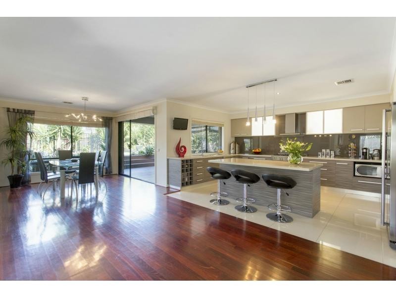 115 Sandhurst Boulevard, Sandhurst VIC 3977