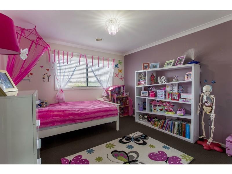 115 Sandhurst Boulevard, Sandhurst VIC 3977