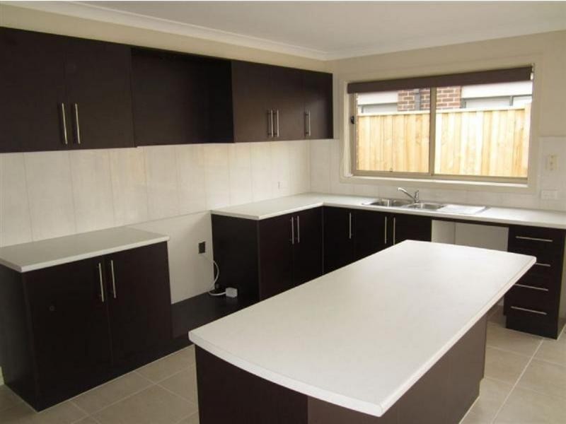 12 Copernicus Circuit, Cranbourne West VIC 3977