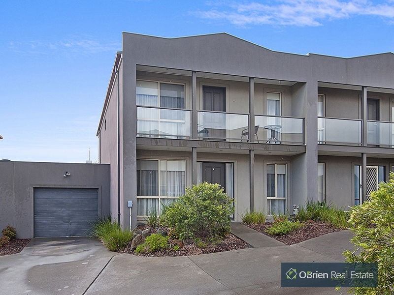 2/76 McMahons Road, Frankston VIC 3199