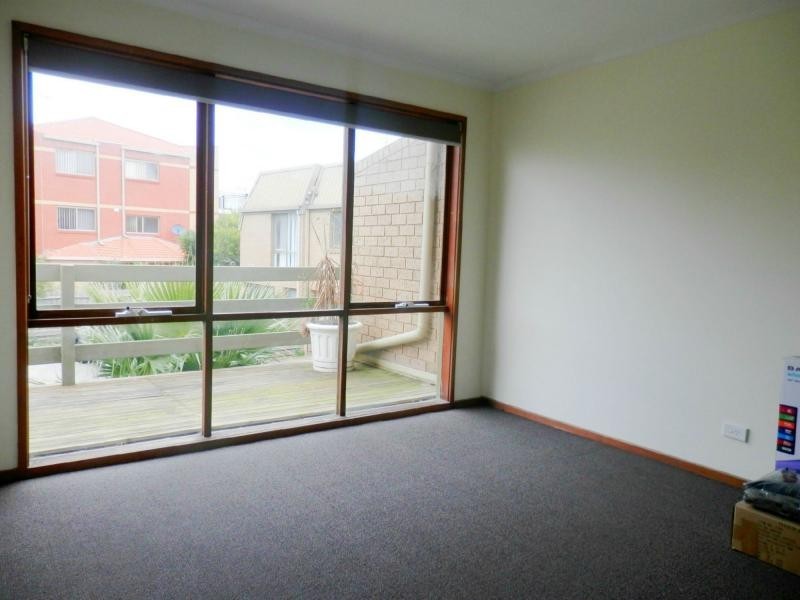 Unit 4/44 Nepean Highway, Seaford VIC 3198