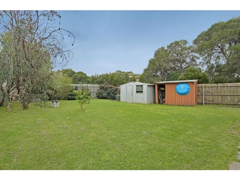 15 Mulberry Crescent, Frankston North VIC 3200