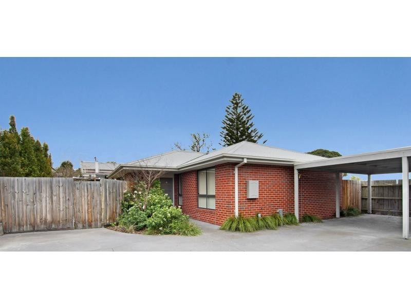 2/31 Parer Street, Frankston VIC 3199