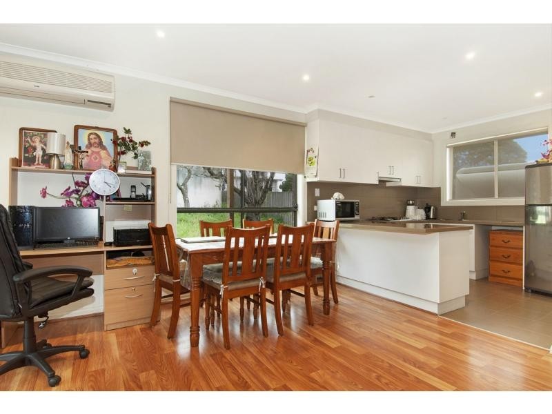 2/31 Parer Street, Frankston VIC 3199