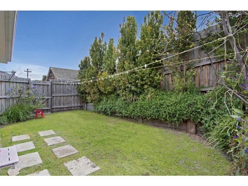 2/31 Parer Street, Frankston VIC 3199