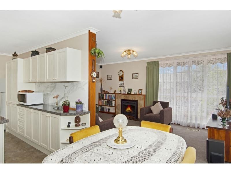 18 Gowrie Avenue, Frankston South VIC 3199