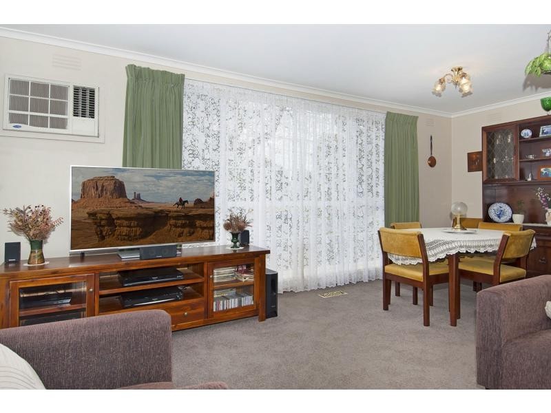 18 Gowrie Avenue, Frankston South VIC 3199