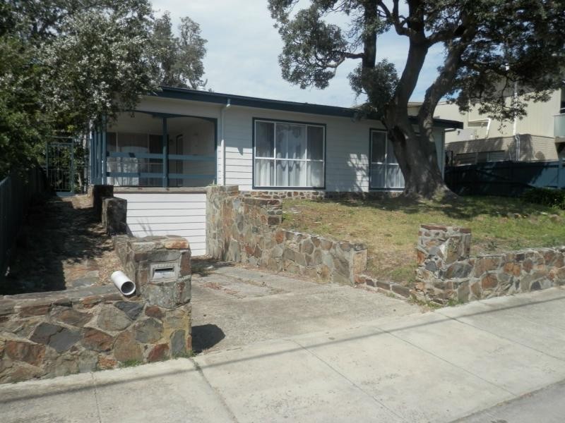 72 Nepean Highway, Seaford VIC 3198