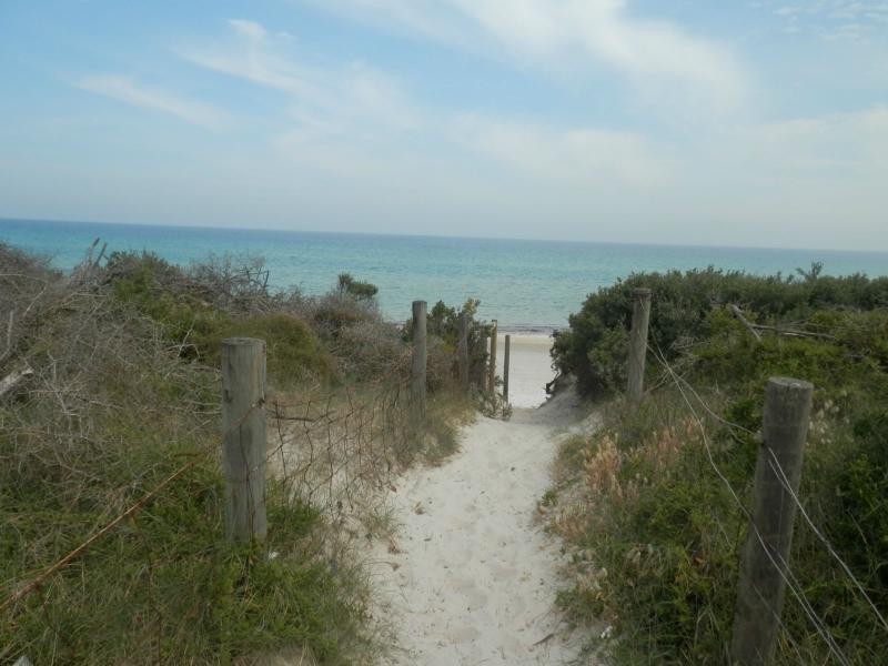 72 Nepean Highway, Seaford VIC 3198