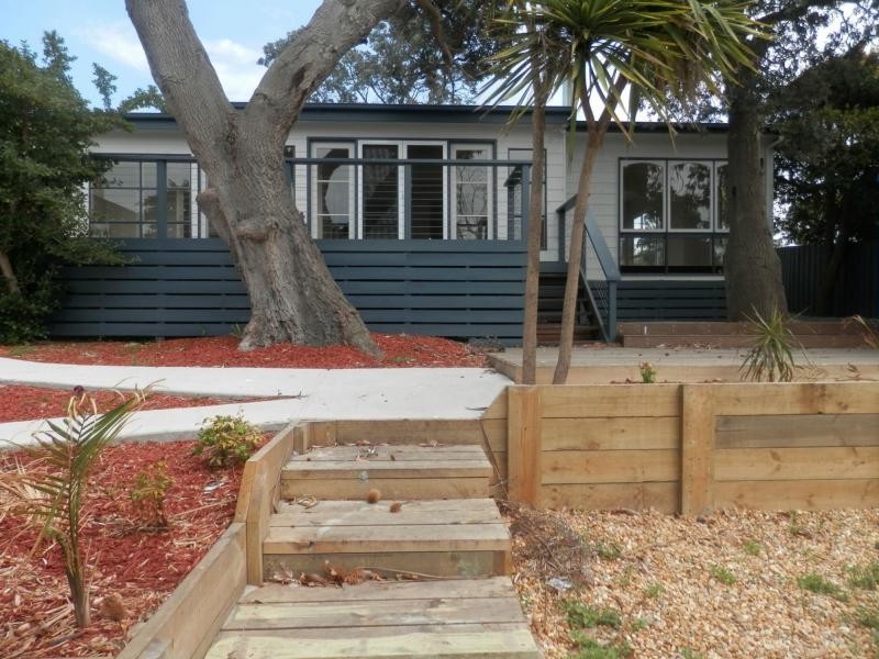 72 Nepean Highway, Seaford VIC 3198