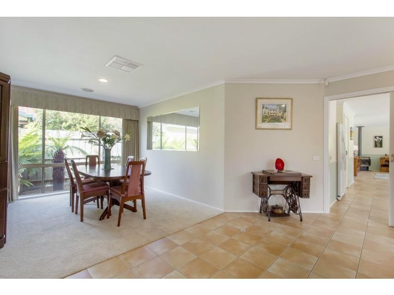 2 Swallows Close, Mornington VIC 3931