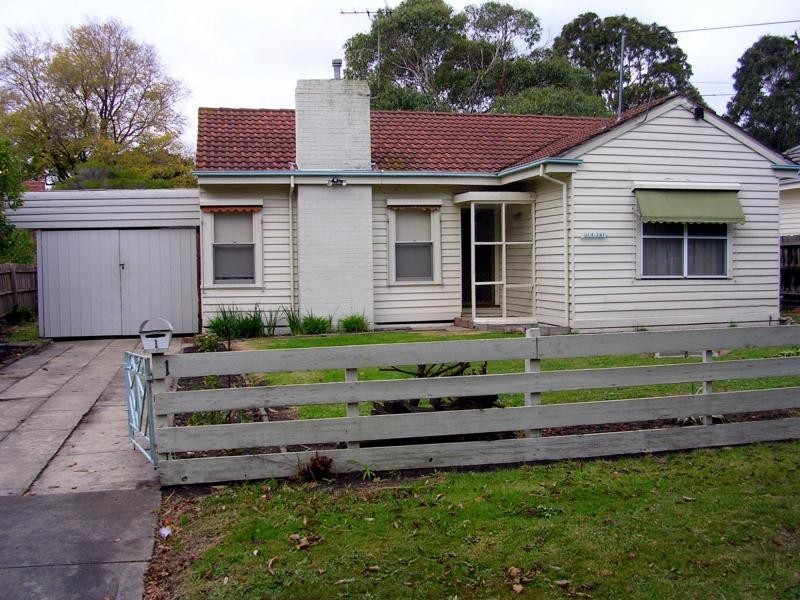 1 Heath Avenue, Frankston VIC 3199