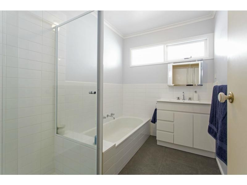 34 Leonard Street, Frankston VIC 3199