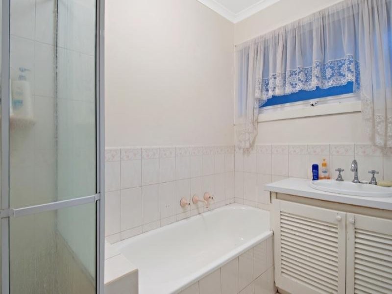 9 Glendenning Court, Frankston VIC 3199