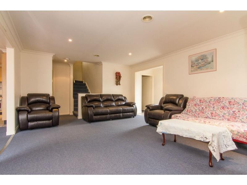 2/40 Frome Avenue, Frankston VIC 3199