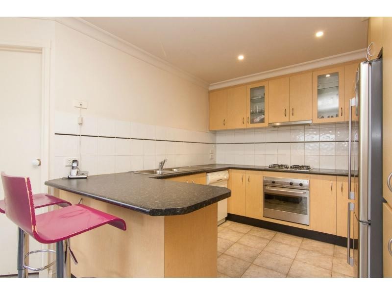 2/40 Frome Avenue, Frankston VIC 3199