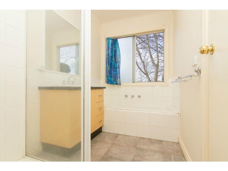 2/40 Frome Avenue, Frankston VIC 3199
