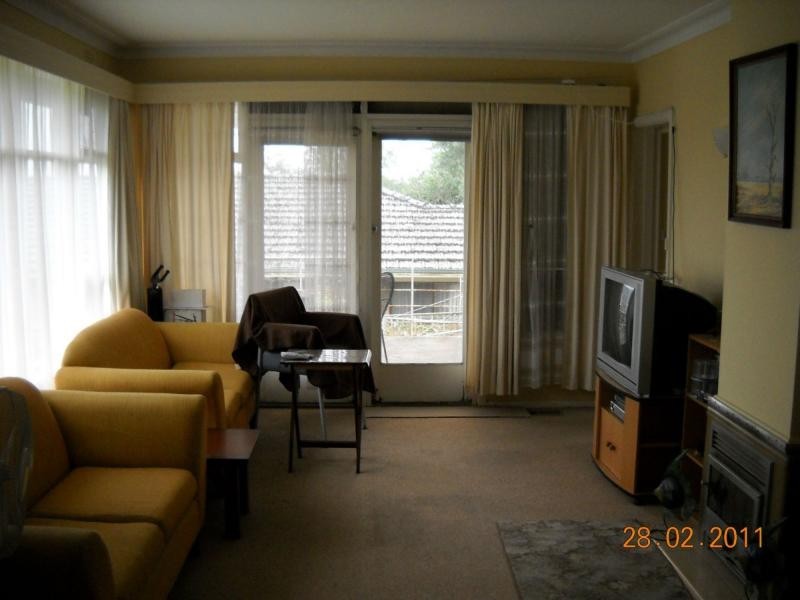 24 Hillcrest Road, Frankston VIC 3199