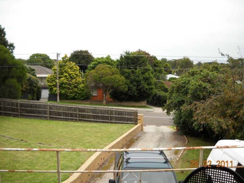 24 Hillcrest Road, Frankston VIC 3199