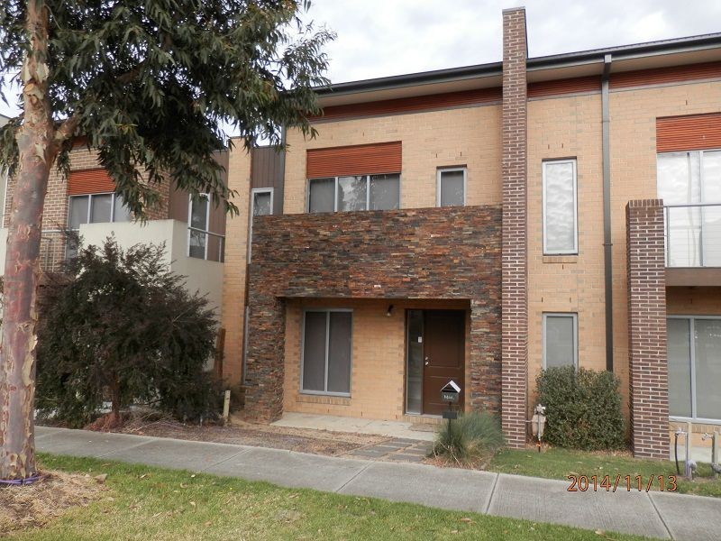 74 Mannavue Boulevard, Cranbourne North VIC 3977