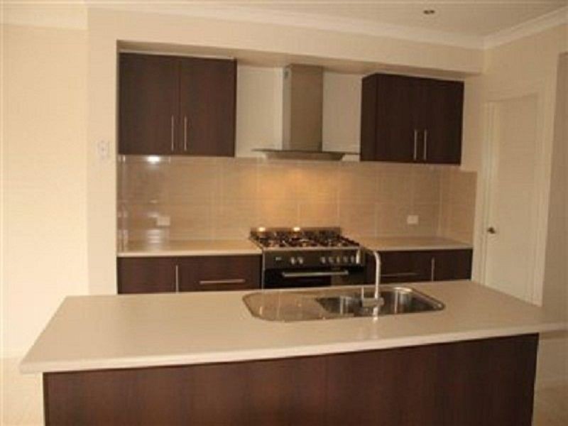 74 Mannavue Boulevard, Cranbourne North VIC 3977