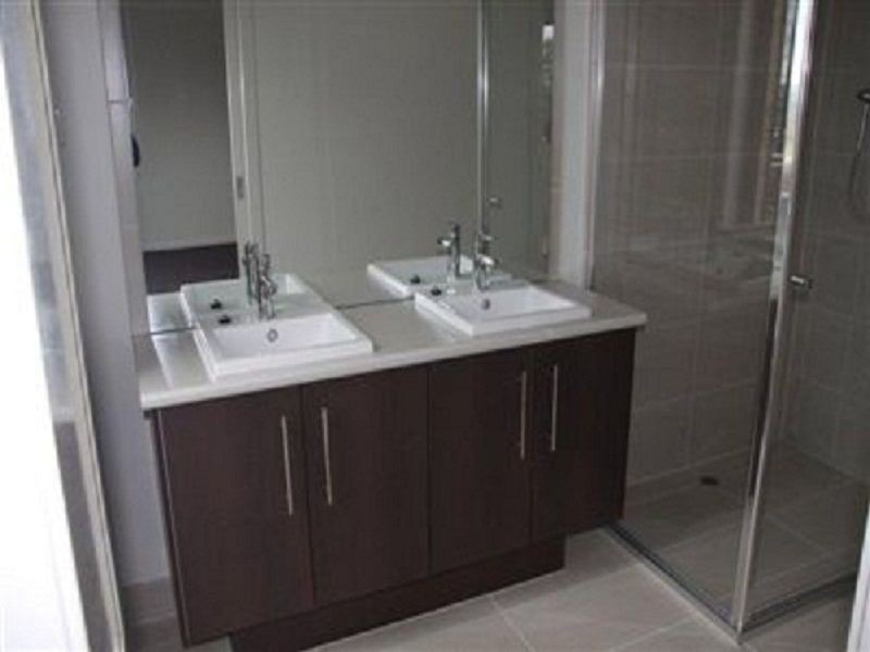 74 Mannavue Boulevard, Cranbourne North VIC 3977