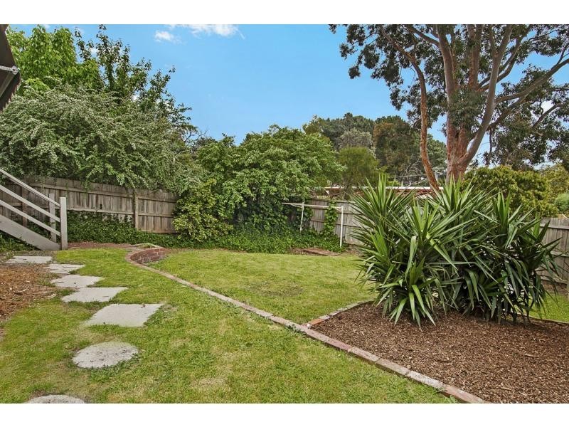 2/39 Highview Road, Frankston VIC 3199